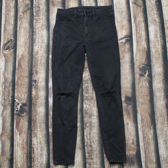 American Eagle Outfitters Denim - 🎀3/$30 American Eagle Black Distressed Skinny Jeans Size 6